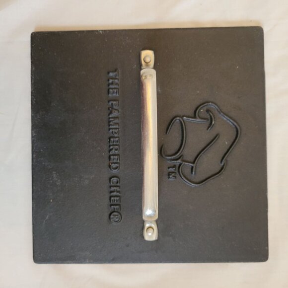 Pampered Chef Grill Press Heavy Cast Iron Bacon Grill Press 8.5" Square - Picture 2 of 4